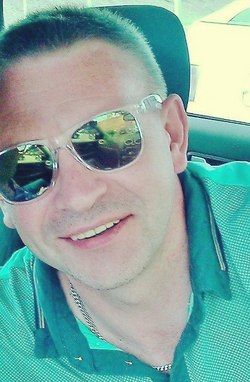 Oleg's Profile Photo